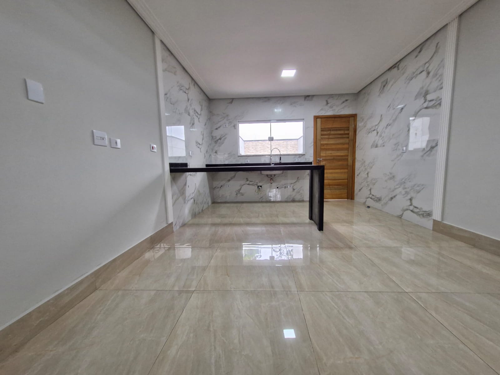 Imagem Sobrado com 3 Quartos à Venda, 193 m²em Jardim Santo Elias - São Paulo