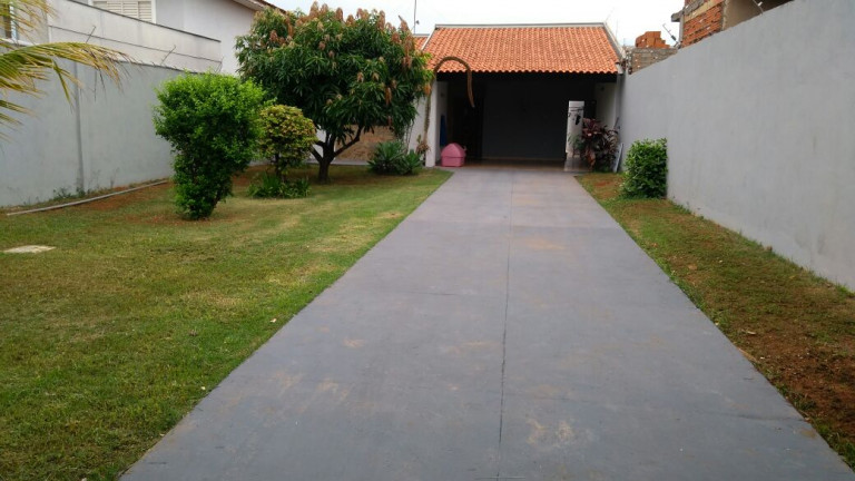 Imagem Casa com 3 Quartos à Venda, 180 m² em Vila Jardim Celina - Bauru