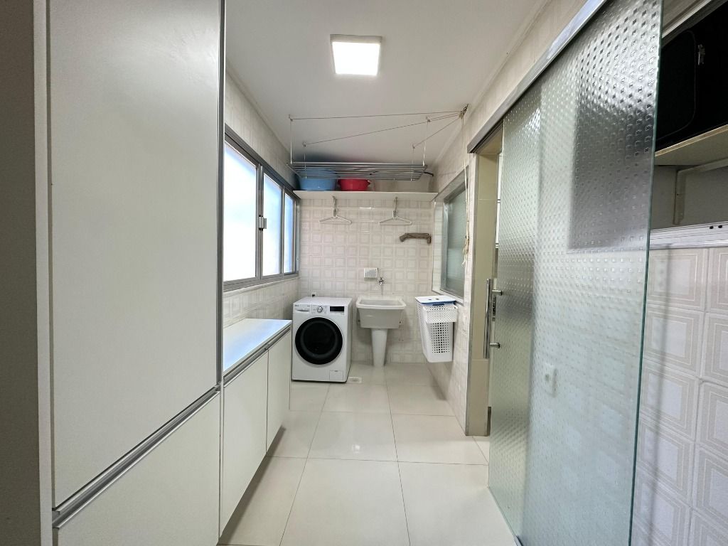 Imagem Apartamento com 2 Quartos à Venda, 99 m²em Gonzaga - Santos