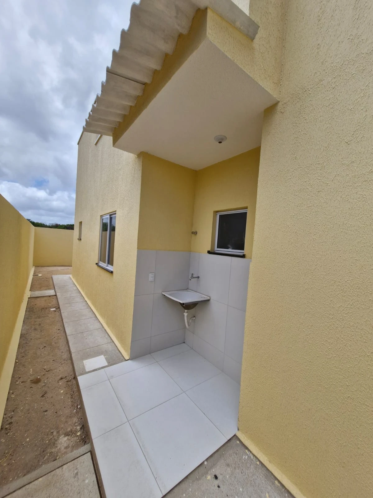 Imagem Casa com 3 Quartos à Venda, 252 m² em Camará - Aquiraz