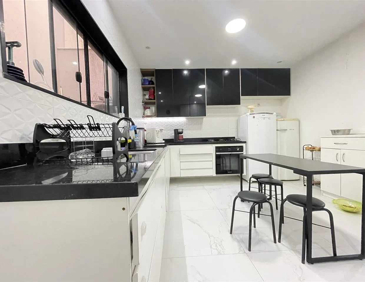 Foto do imóvel: Casa de Condomínio com 4 Quartos à Venda, 392 m² em Recreio dos Bandeirantes - Rio de Janeiro