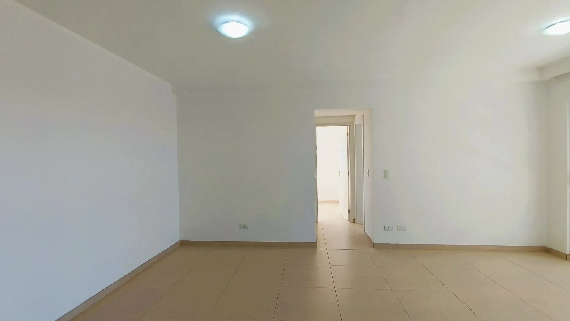 Imagem Apartamento com 2 Quartos à Venda, 77 m² em Água Verde - Curitiba