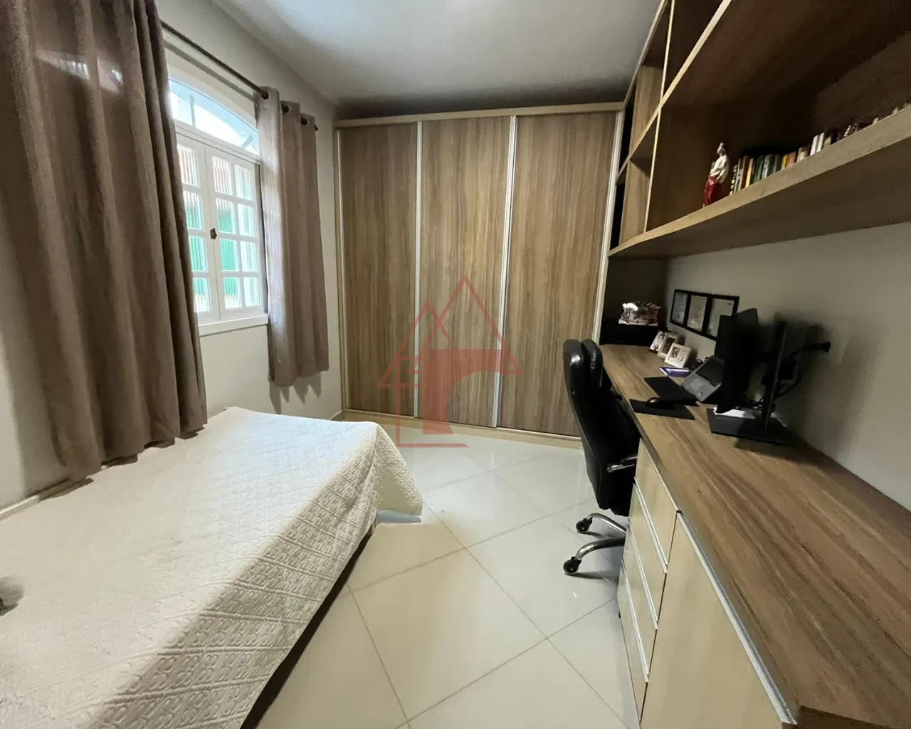 Imagem Sobrado com 3 Quartos à Venda, 203 m² em Jardim Casqueiro - Cubatão