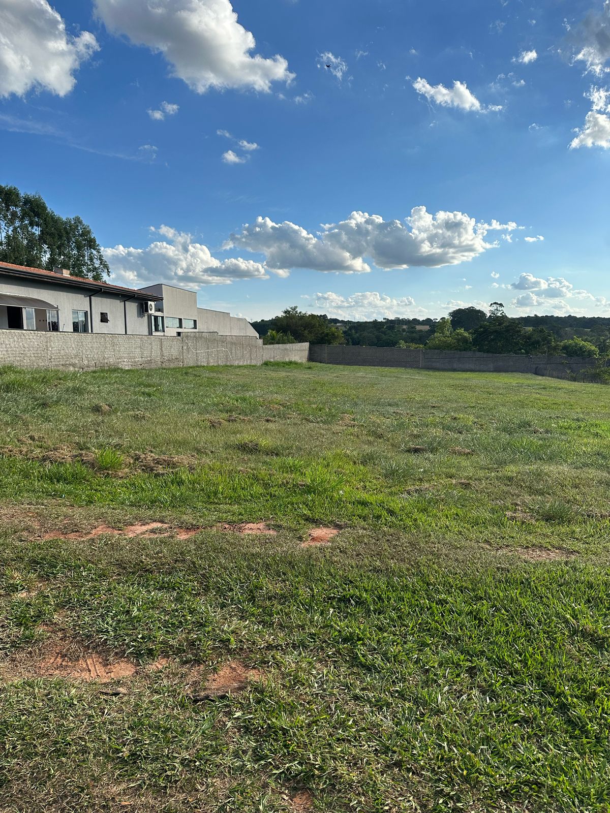 Imagem Terreno em Condomínio à Venda, 2.000 m² em Recanto dos Nobres I - Agudos