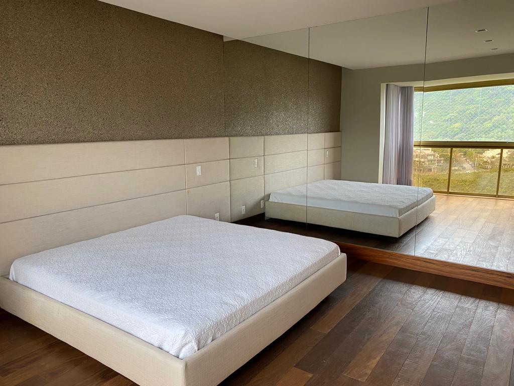 Imagem Apartamento com 4 Quartos à Venda, 217 m²em Barra da Tijuca - Rio de Janeiro