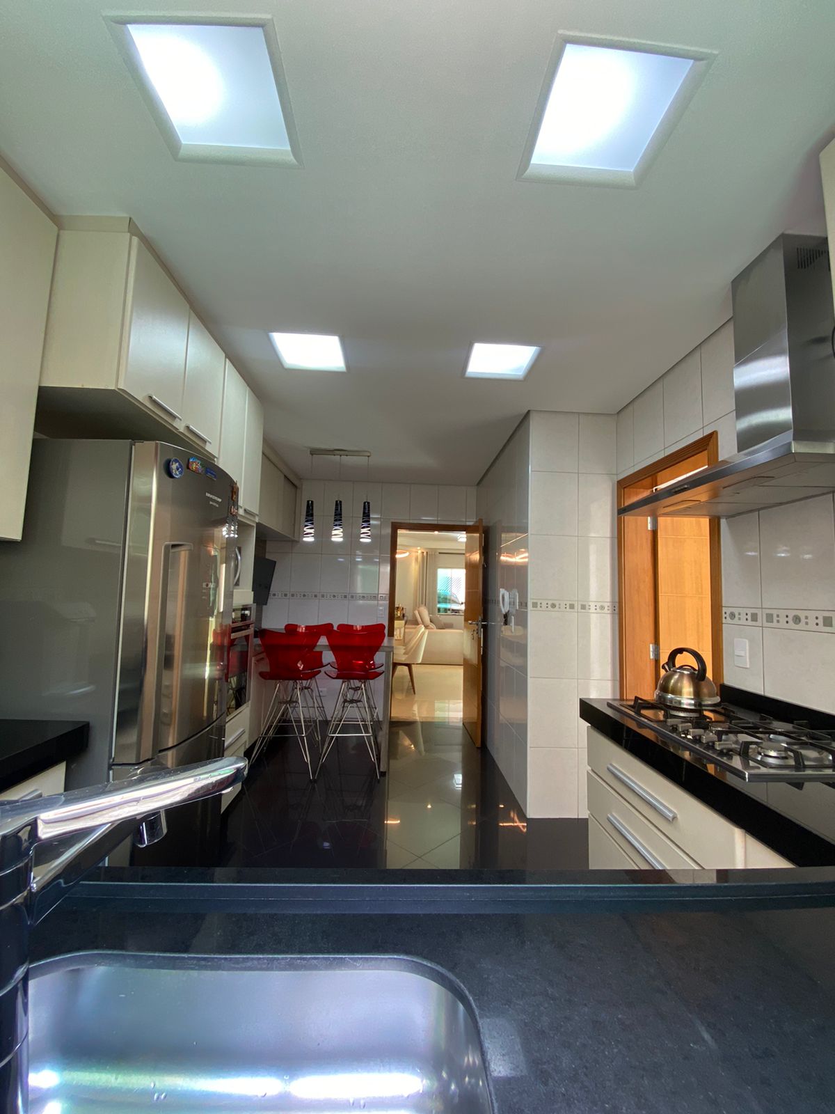 Imagem Sobrado com 3 Quartos à Venda, 230 m²em Anchieta - São Bernardo do Campo