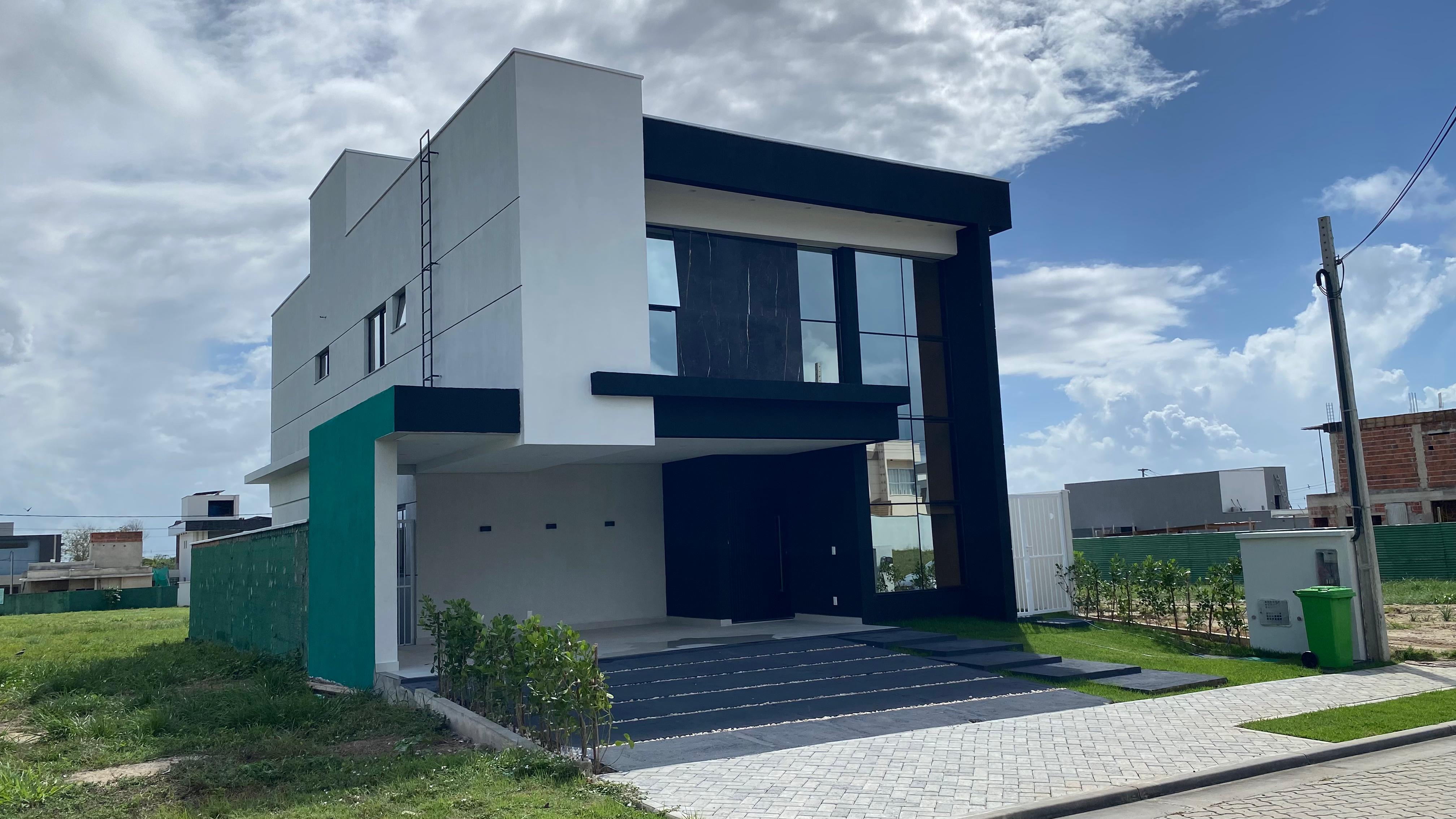 Casa de Condomínio com 4 Quartos à Venda, 241 m² em Cidade Alpha - Eusébio