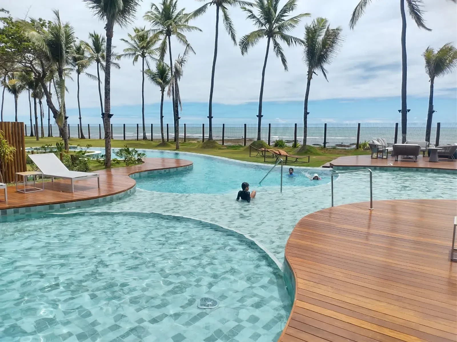 Foto do imóvel: Casa de Condomínio com 4 Quartos à Venda, 180 m² em Dois de Julho - Camaçari