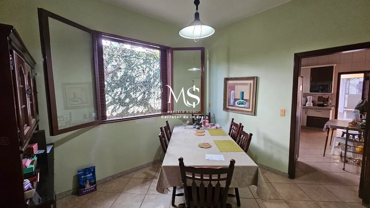 Imagem Casa com 4 Quartos à Venda, 776 metros em Setor de Habitações Individuais Sul - Brasília