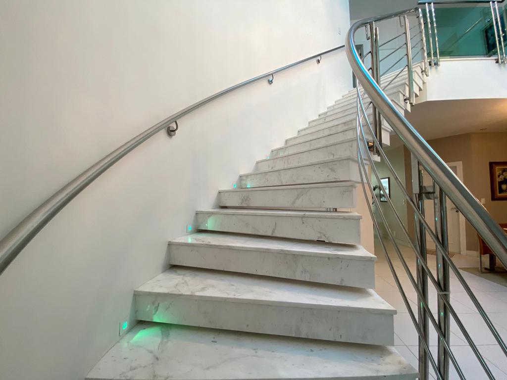 Foto do imóvel: Casa de Condomínio com 6 Quartos à Venda, 700 m² em Barra da Tijuca - Rio de Janeiro