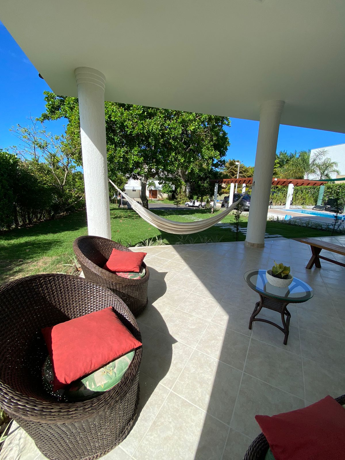 Imagem Casa de Condomínio com 5 Quartos para Alugar, 190 m²em Busca Vida (Abrantes) - Camaçari