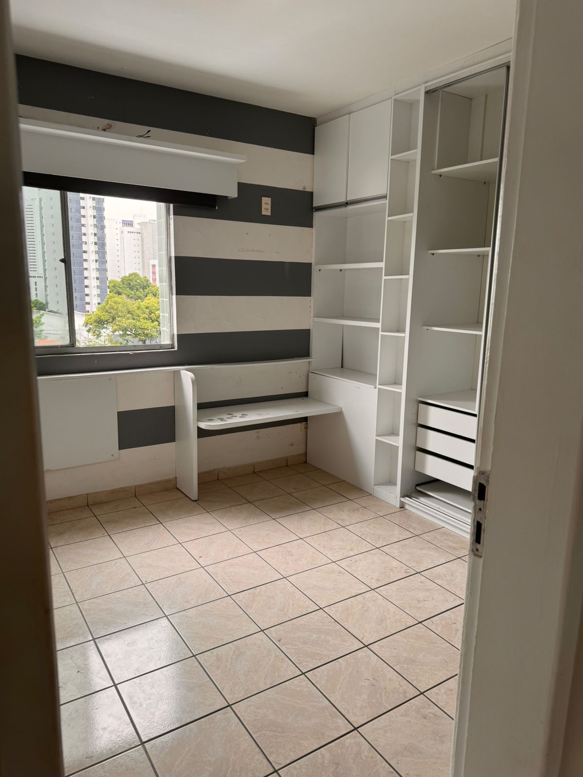 Foto do imóvel: Apartamento com 3 Quartos à Venda, 95 m² em Espinheiro - Recife