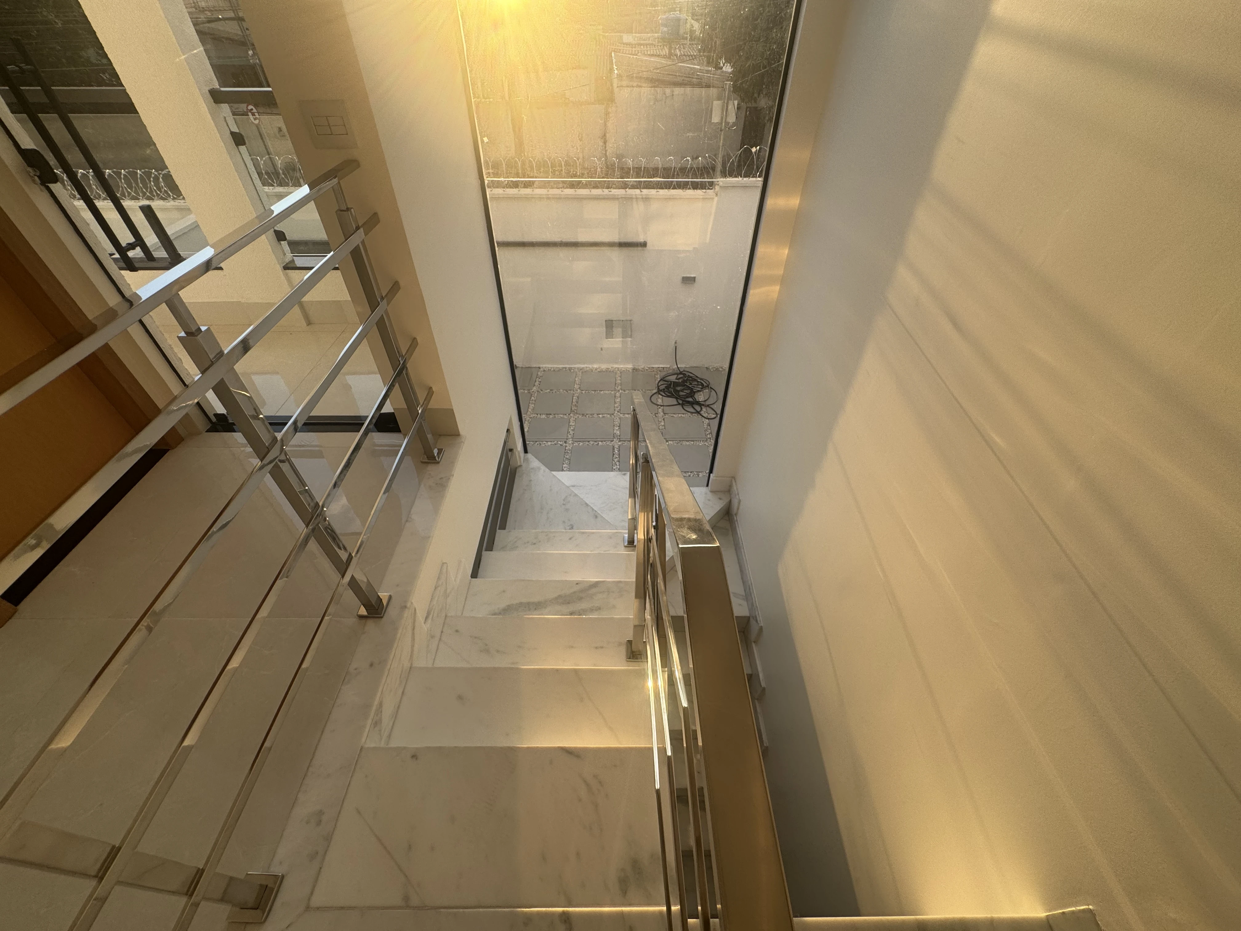 Foto do imóvel: Sobrado com 3 Quartos à Venda, 135 m² em Jardim América - Goiânia