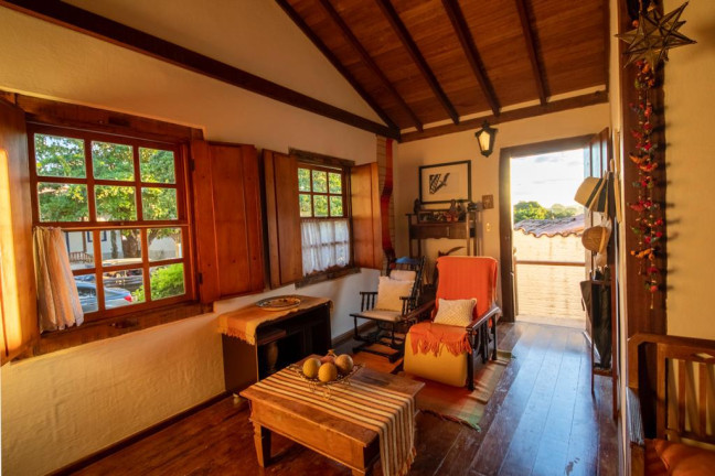 Imagem Casa com 3 Quartos à Venda,  em Centro  - Pirenópolis