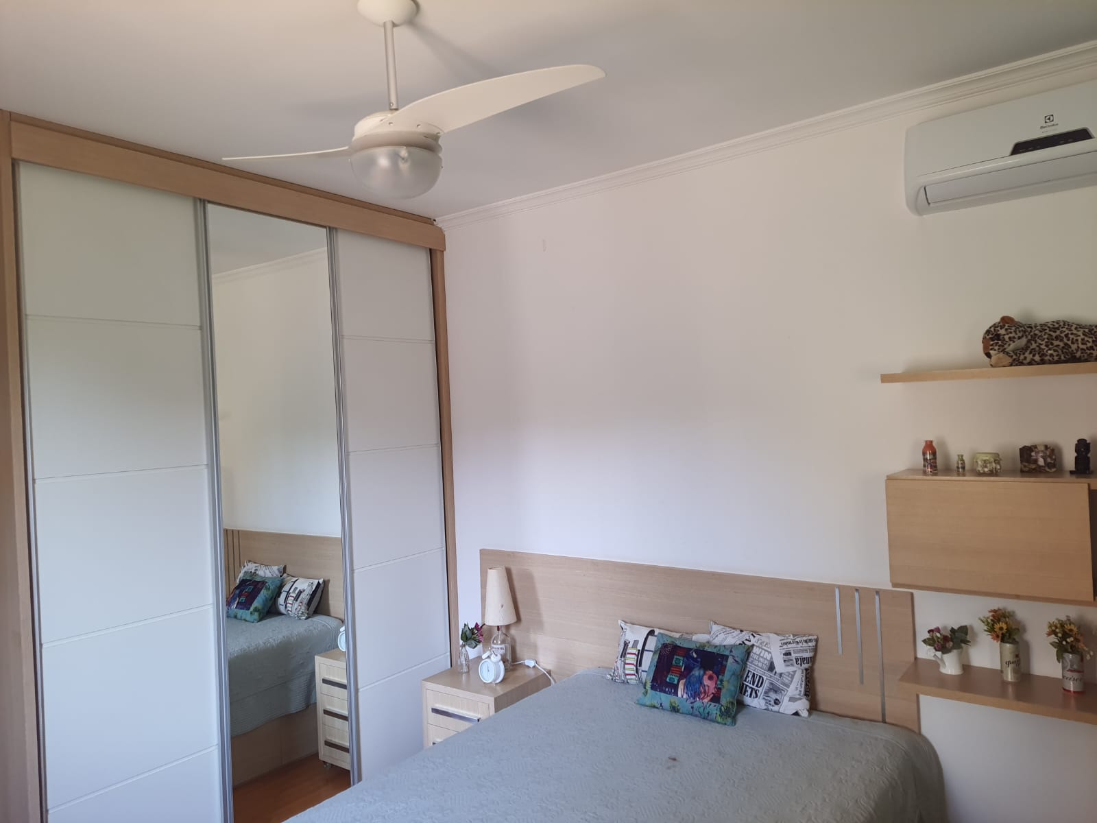 Imagem Casa de Condomínio com 3 Quartos à Venda, 320 m²em Centro - Vinhedo