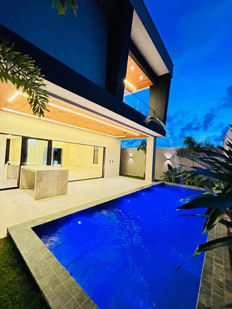 Foto do imóvel: Casa de Condomínio com 5 Quartos à Venda, 400 m² em Coaçu - Fortaleza