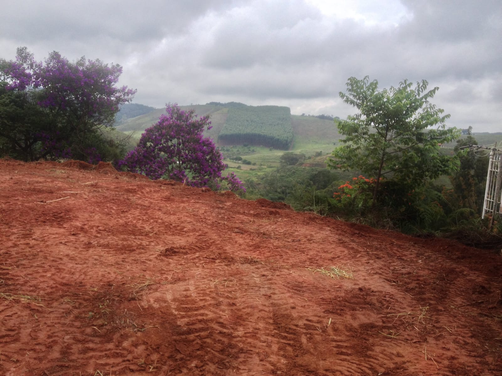 Imagem Terreno à Venda, 3.700 m² em Vale do Amanhecer - Juiz de Fora