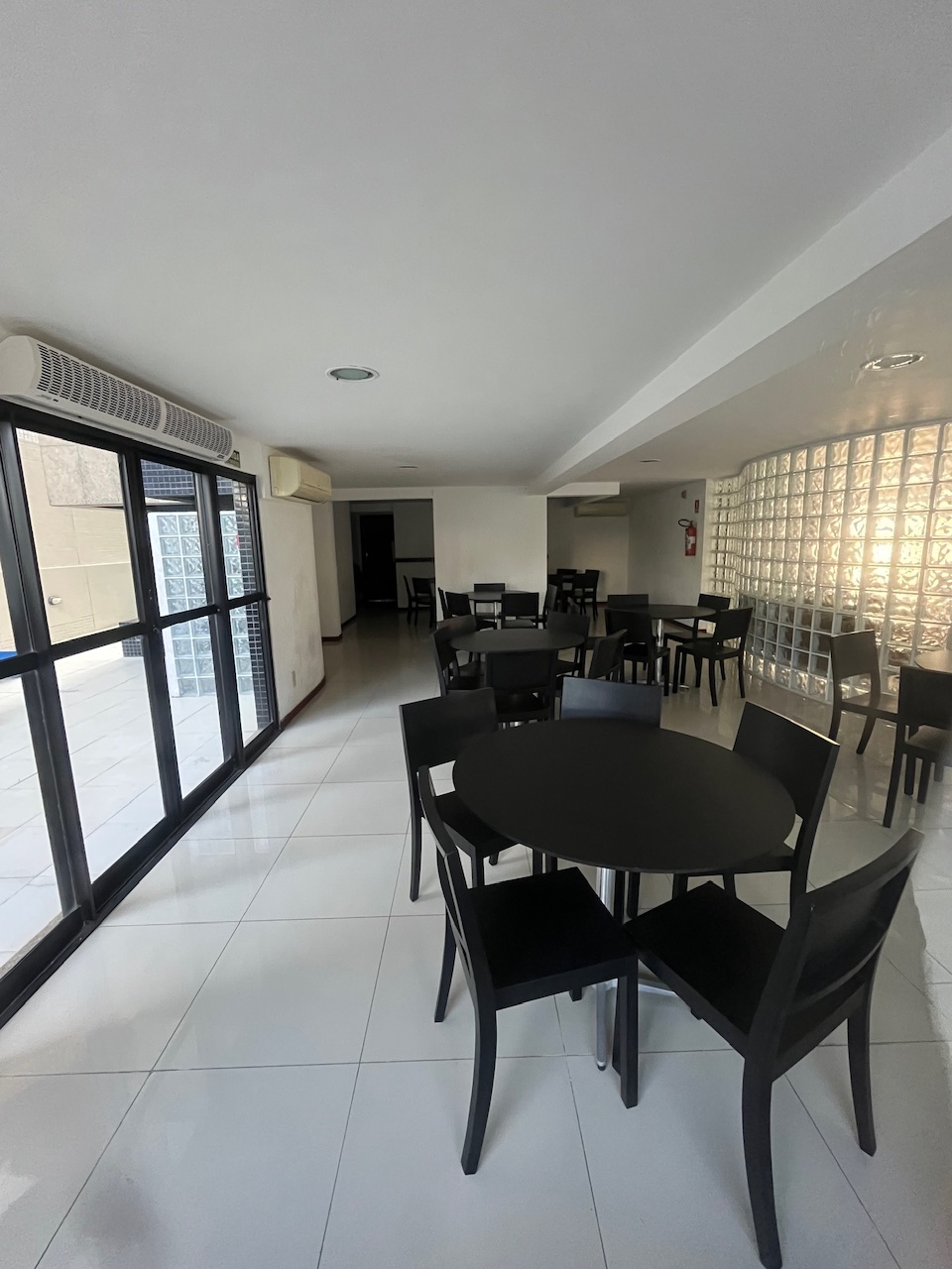 Foto do imóvel: Apartamento com 4 Quartos à Venda, 195 m² em Pajuçara - Maceió