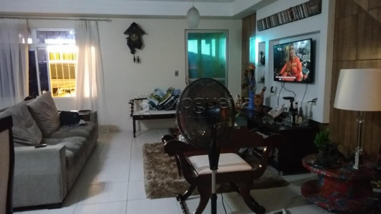 Imagem Casa com 5 Quartos à Venda, 196 m² em Candeias - Jaboatão dos Guararapes