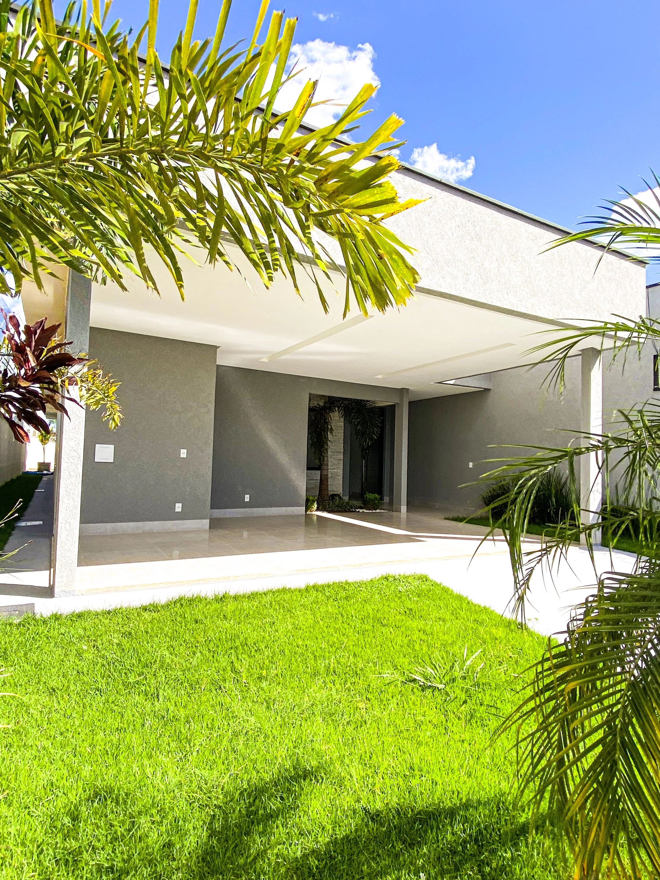 Imagem Casa com 4 Quartos à Venda, 205 m² em Das Indústrias - Senador Canedo