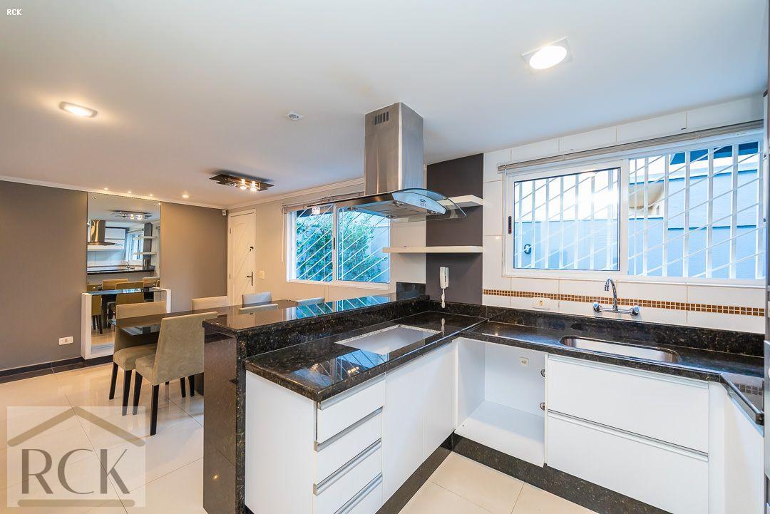 Imagem Sobrado com 3 Quartos à Venda, 162 m²em Uberaba - Curitiba