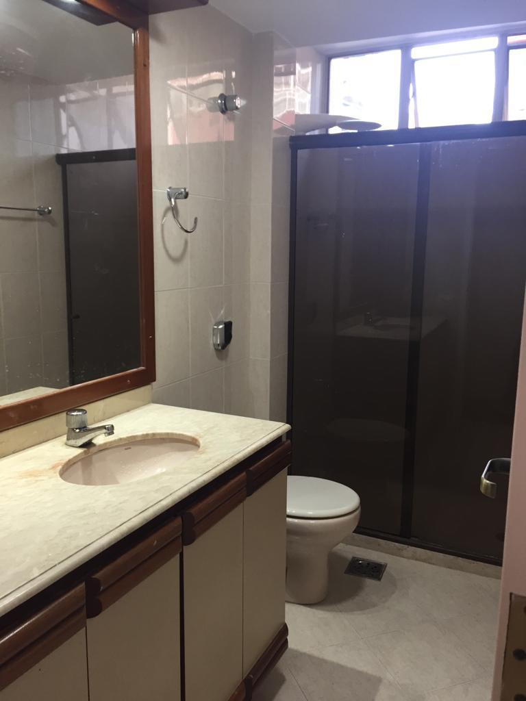 Imagem Apartamento com 3 Quartos à Venda, 142 m²em Icaraí - Niterói