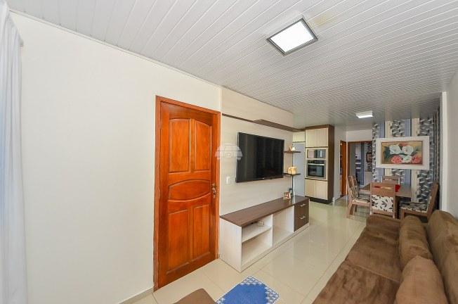 Imagem Casa com 2 Quartos à Venda, 68 m² em Ganchinho - Curitiba