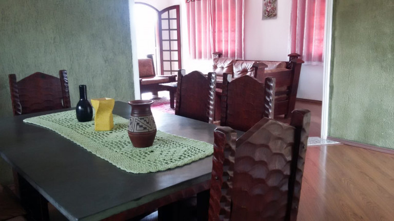 Imagem Chácara com 4 Quartos à Venda, 250 m² em Vila Cândida - São José dos Campos