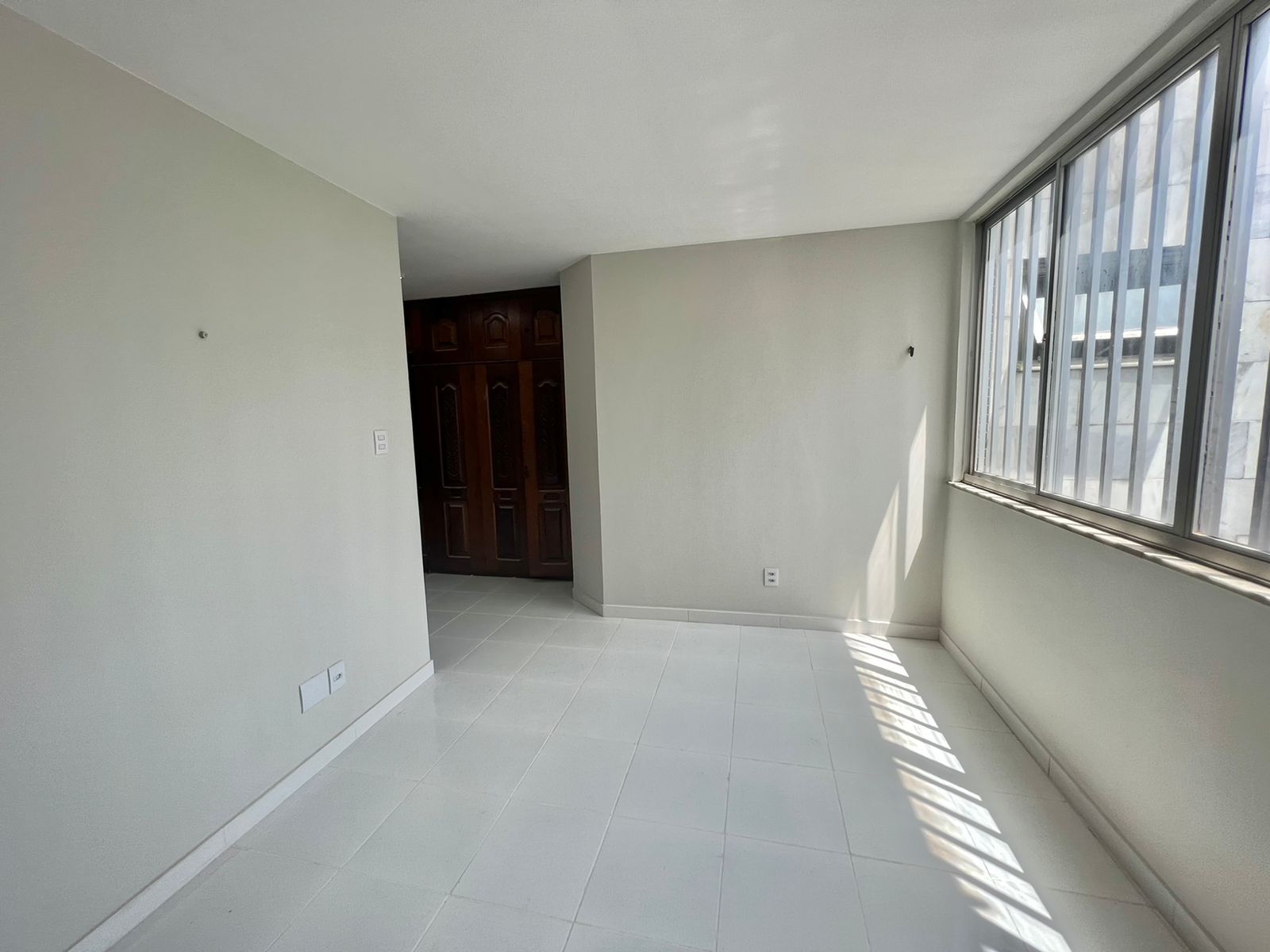 Imagem Apartamento com 3 Quartos à Venda, 195 m²em Cabanagem - Belém