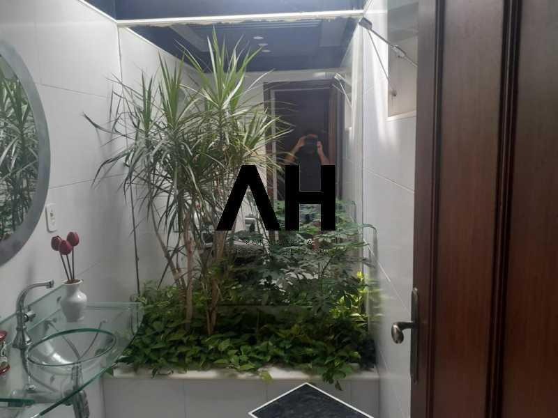 Imagem Casa com 4 Quartos à Venda, 250 m²em Maria Turri - Rio das Ostras