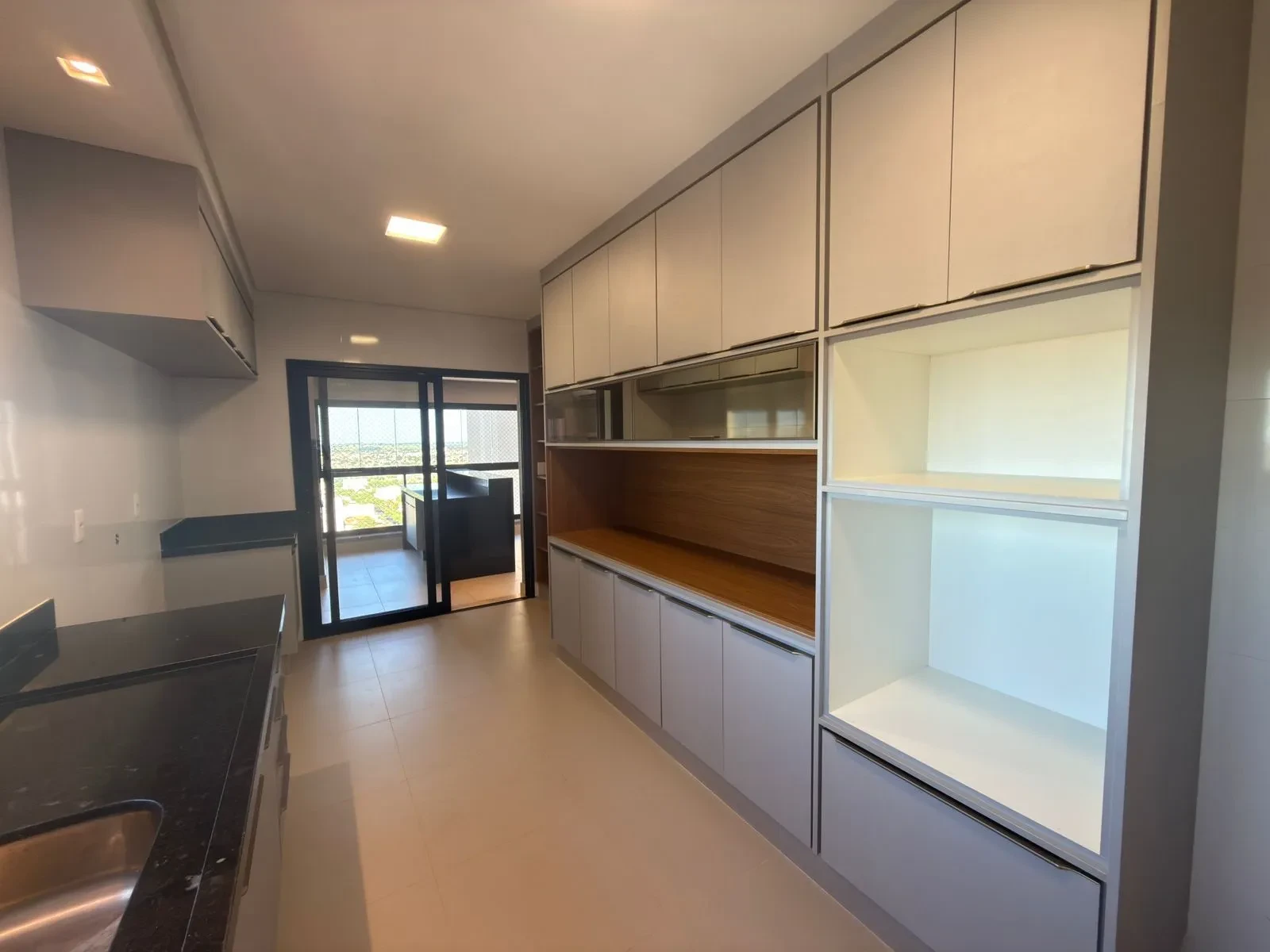 Imagem Apartamento com 4 Quartos para Alugar, 257 m² em Jardim Sumaré - Araçatuba