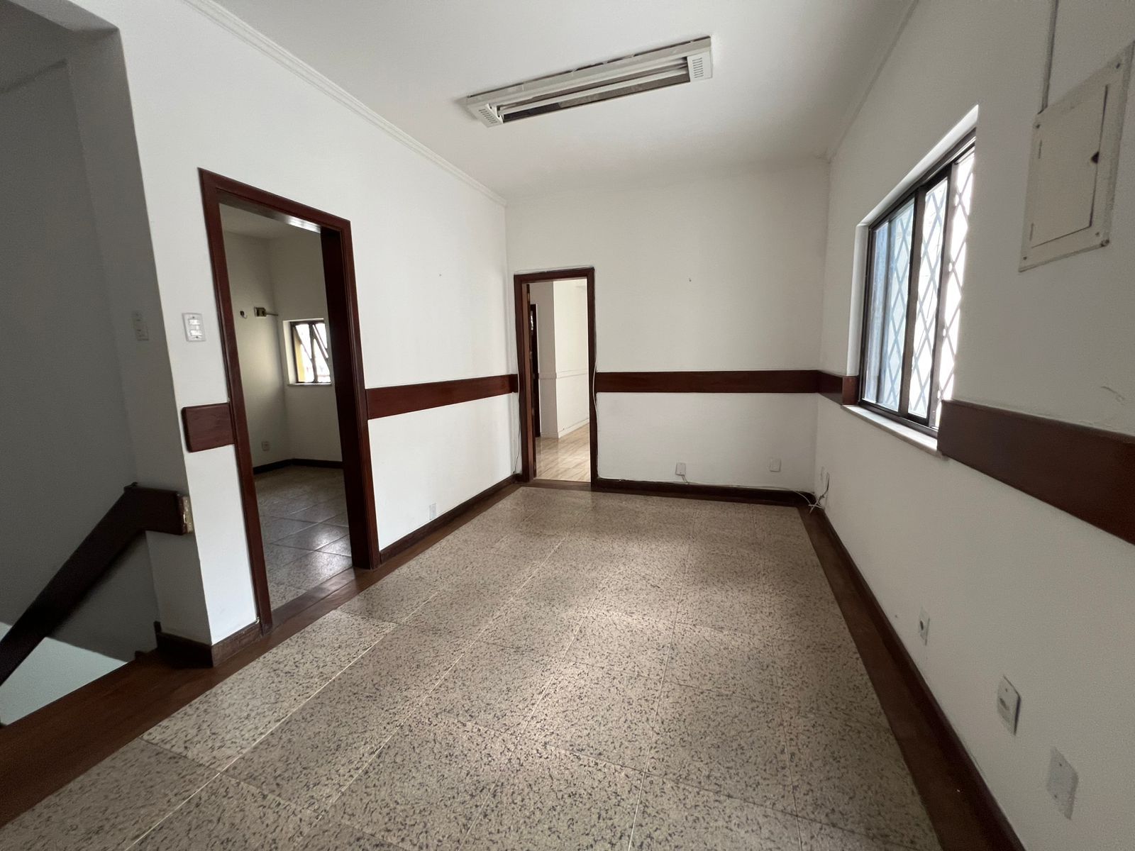Imagem Casa com 4 Quartos para Alugar, 1 m² em Umarizal - Belém