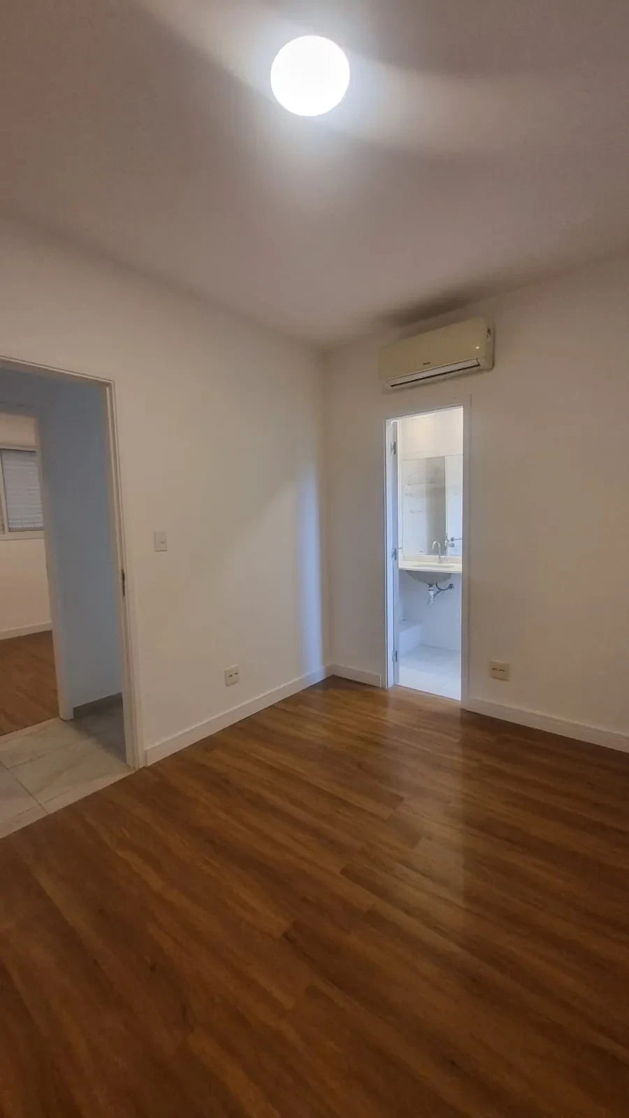 Imagem Casa de Condomínio com 2 Quartos à Venda, 106 m² em Marapé - Santos