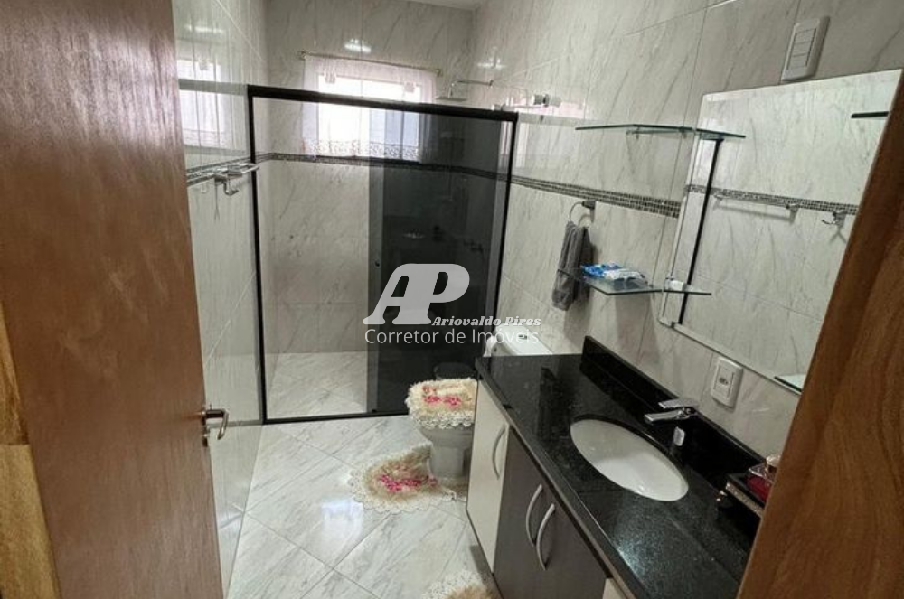 Imagem Casa com 3 Quartos à Venda, 259 m²em Orfãs - Ponta Grossa