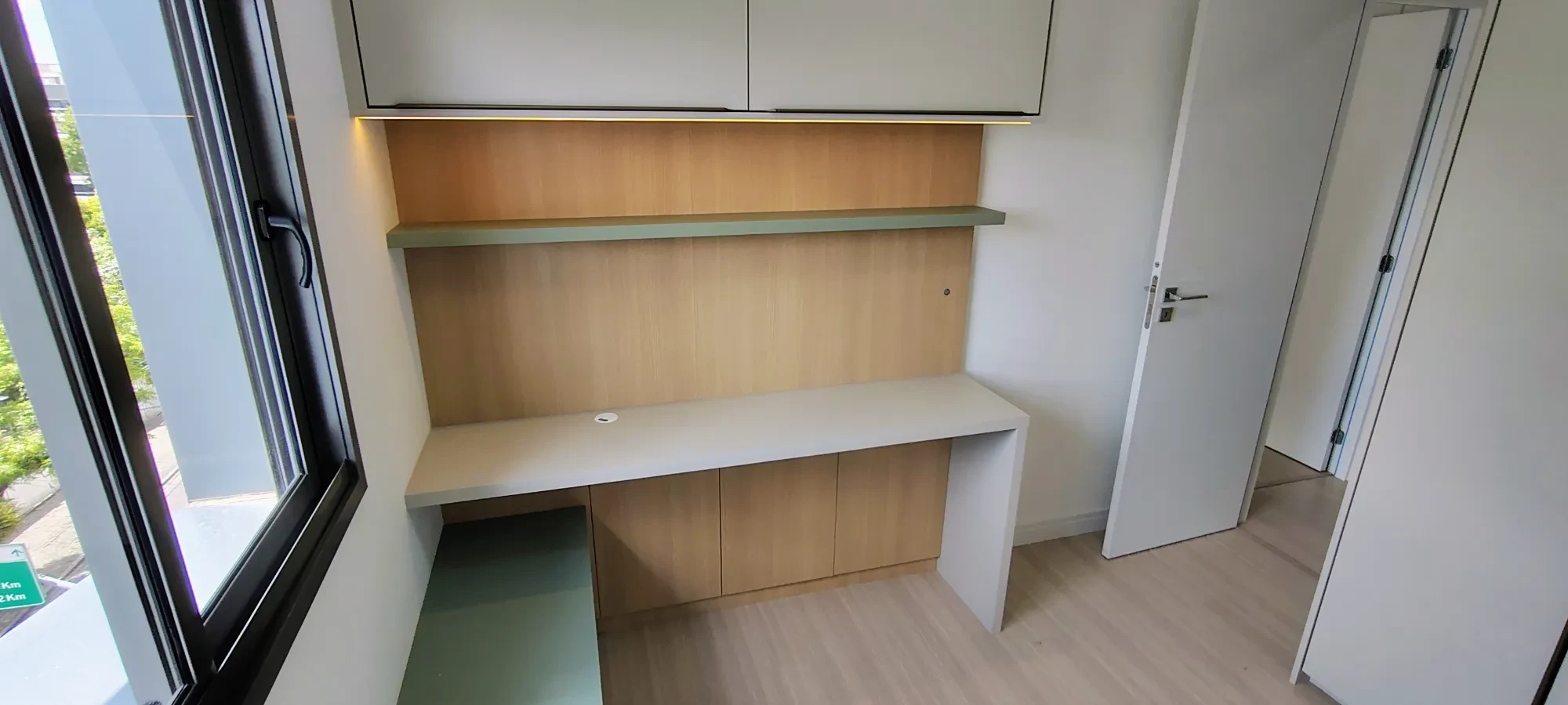 Imagem Apartamento com 2 Quartos à Venda ou Locação, 59 m² em Centro - Curitiba