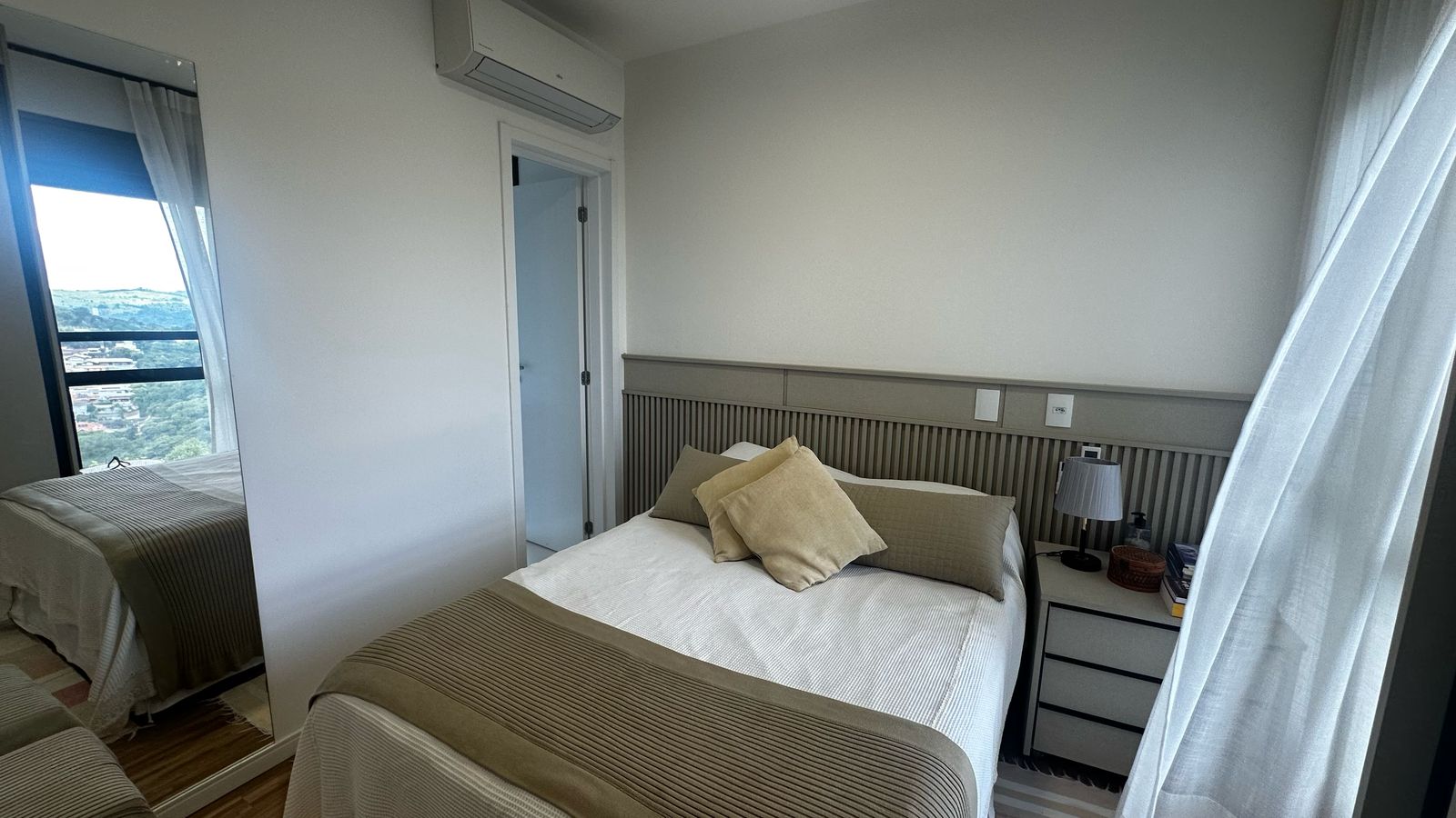 Imagem Casa de Condomínio com 4 Quartos à Venda, 182 m² em Itapetinga - Atibaia