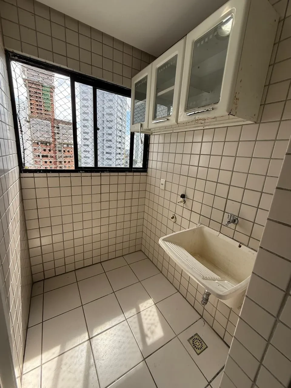 Imagem Apartamento com 2 Quartos à Venda, 76 m² em Torre - Recife