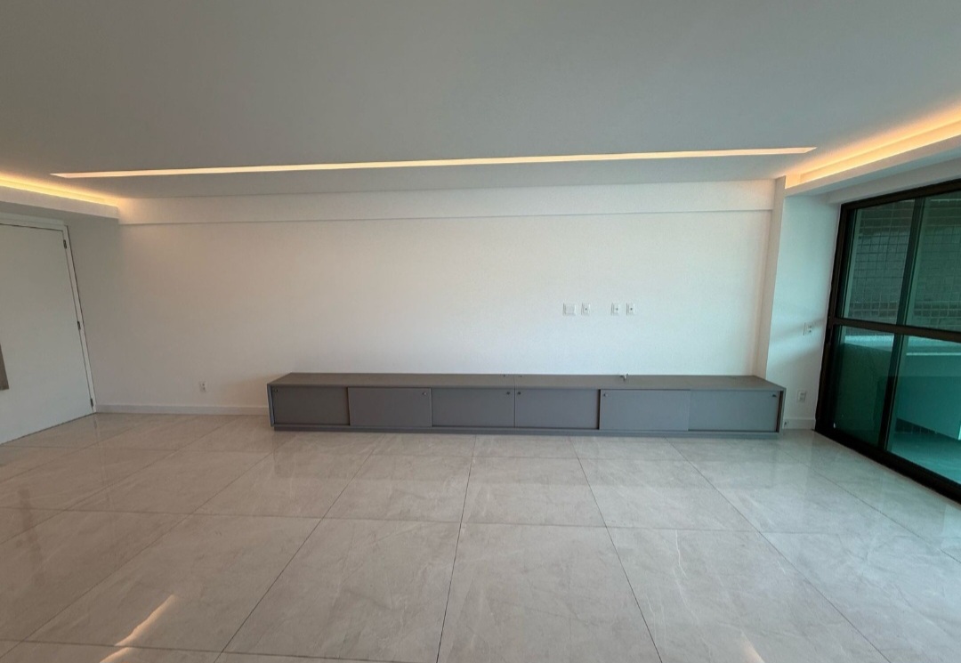 Foto do imóvel: Apartamento com 4 Quartos à Venda ou Locação, 175 m² em Boa Viagem - Recife