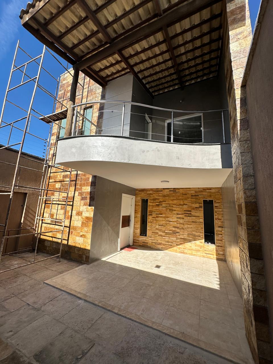 Imagem Casa com 3 Quartos à Venda, 220 m² em Engenheiro Luciano Cavalcante - Fortaleza