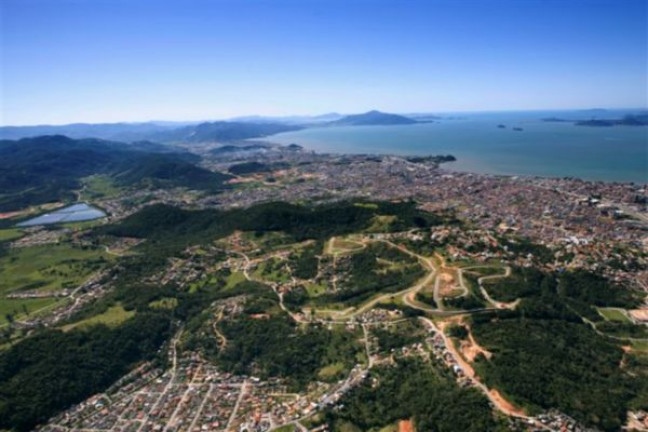 Imagem Terreno à Venda, 714 m²em Roçado - São José