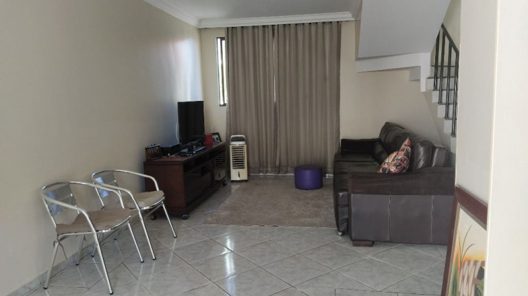 Imagem Casa de Condomínio com 4 Quartos à Venda, 135 m² em Setor Jaó - Goiânia