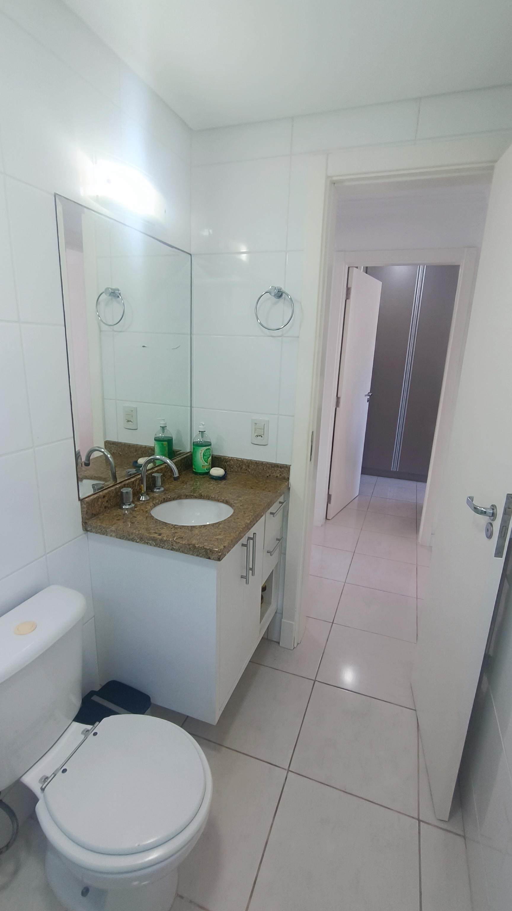 Imagem Apartamento com 2 Quartos à Venda, 77 m²em Bombas - Bombinhas