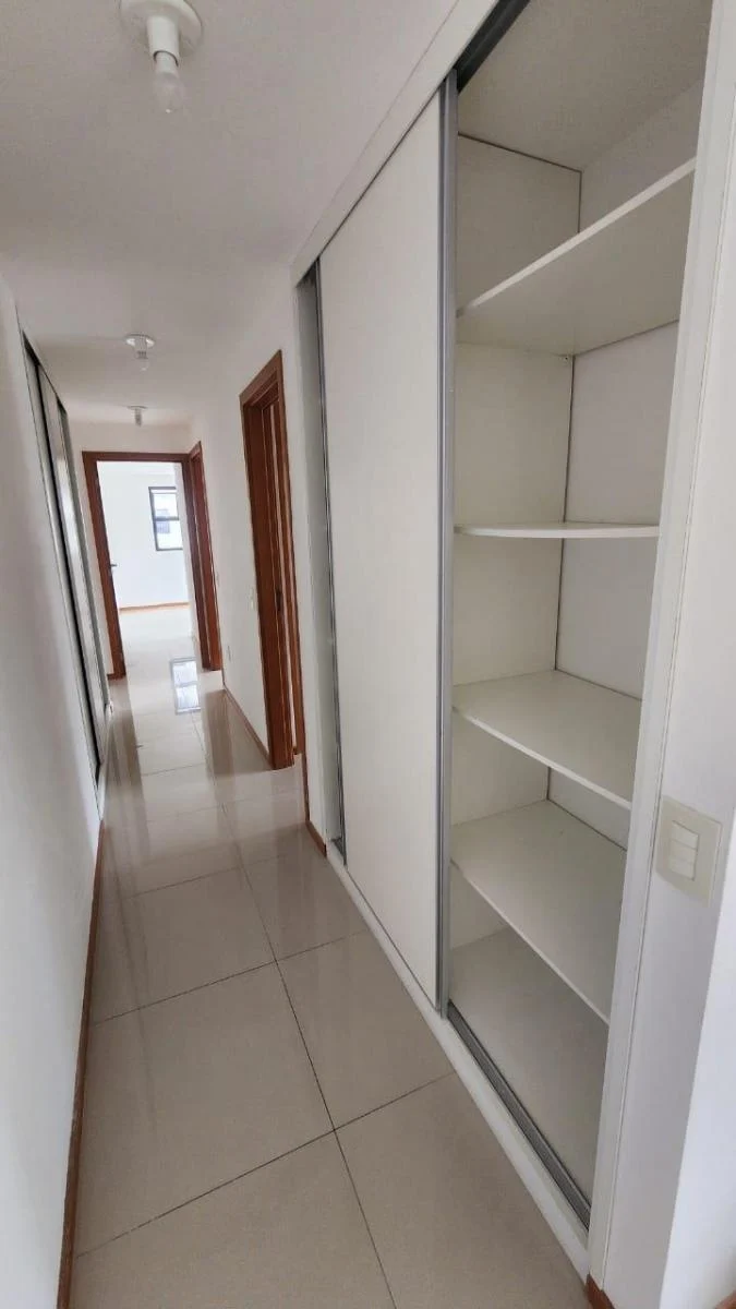 Imagem Apartamento com 4 Quartos à Venda, 173 m²em Tirol - Natal