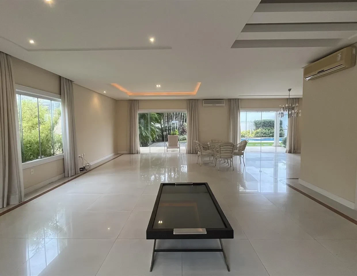 Imagem Casa de Condomínio com 5 Quartos à Venda ou Locação, 830 m² em Barra da Tijuca - Rio de Janeiro