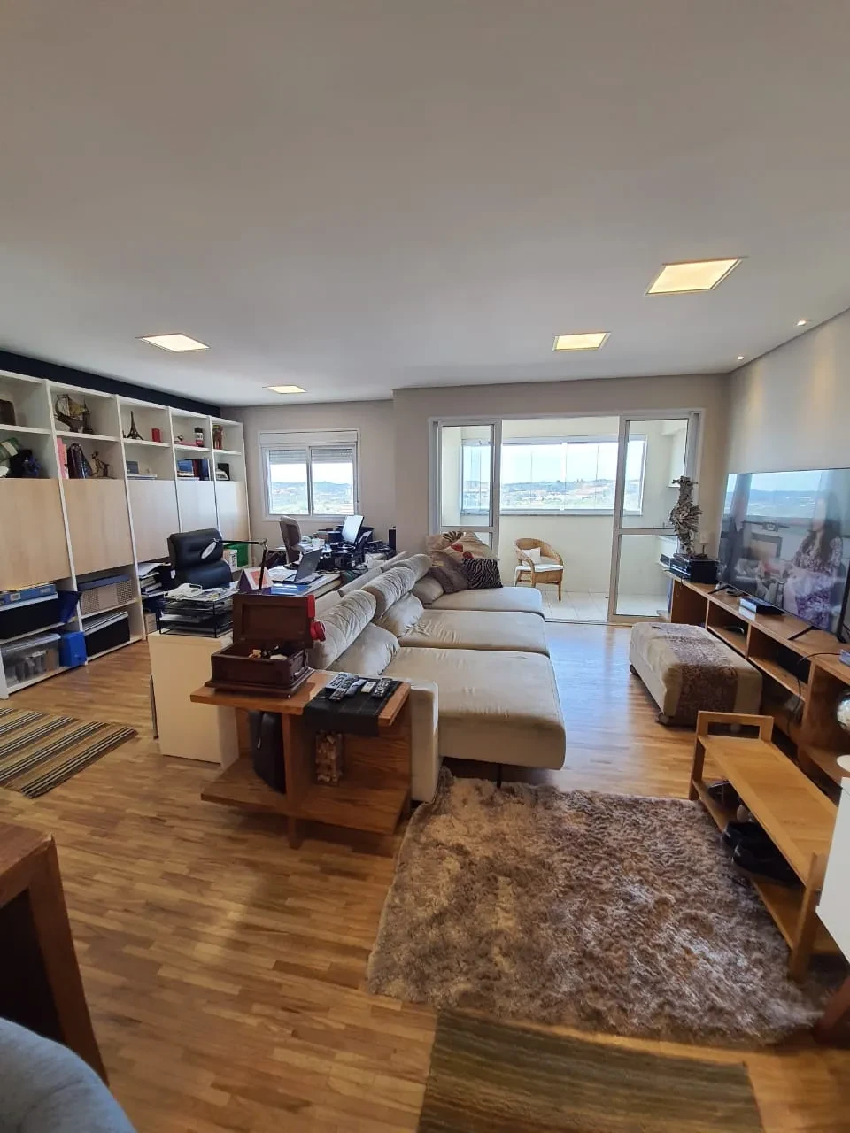 Imagem Apartamento com 1 Quarto para Alugar, 114 metros em Jardim Armênia - Mogi das Cruzes