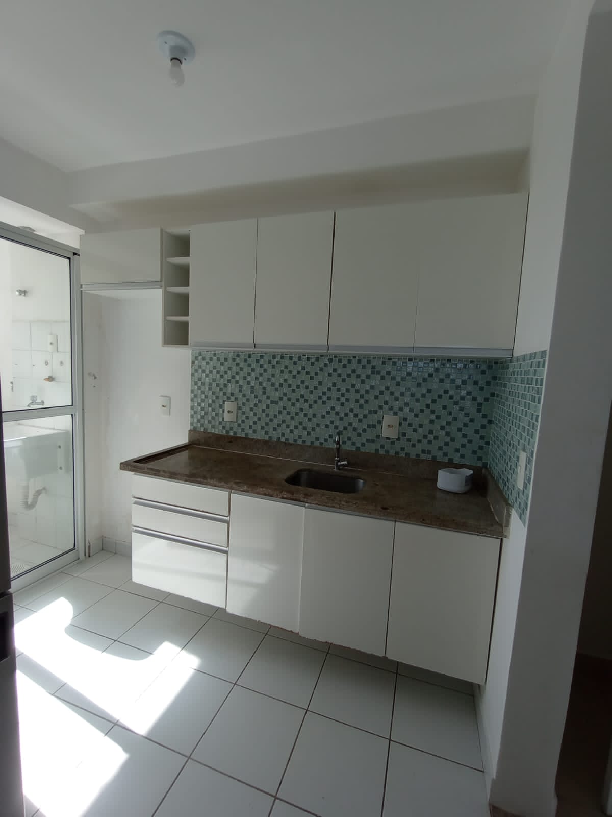 Imagem Apartamento com 3 Quartos para Alugar, 81 m²em Piatã - Salvador