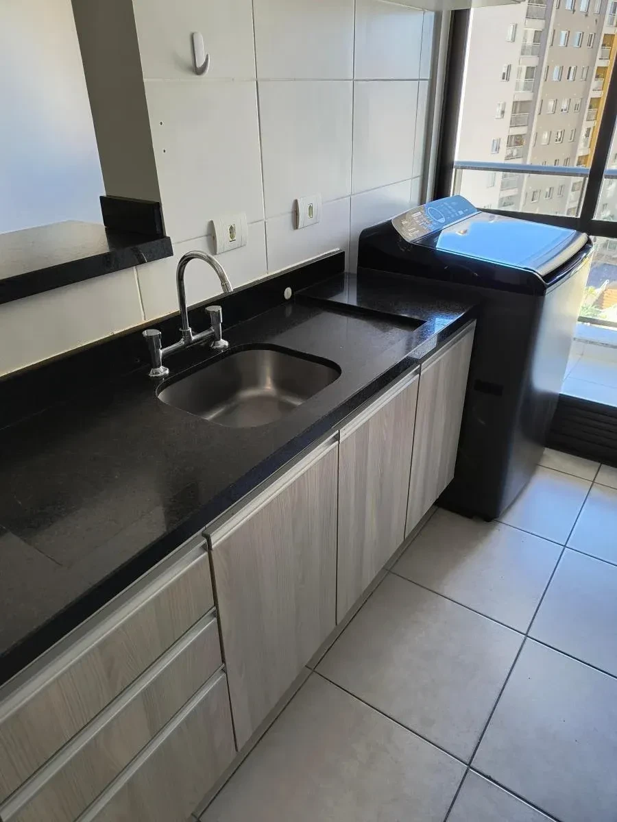 Imagem Apartamento com 2 Quartos à Venda, 59 metros em Capão Raso - Curitiba