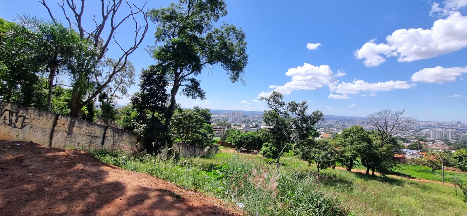 Terreno à Venda, 3629 m² em Jardim Petrópolis - Goiânia