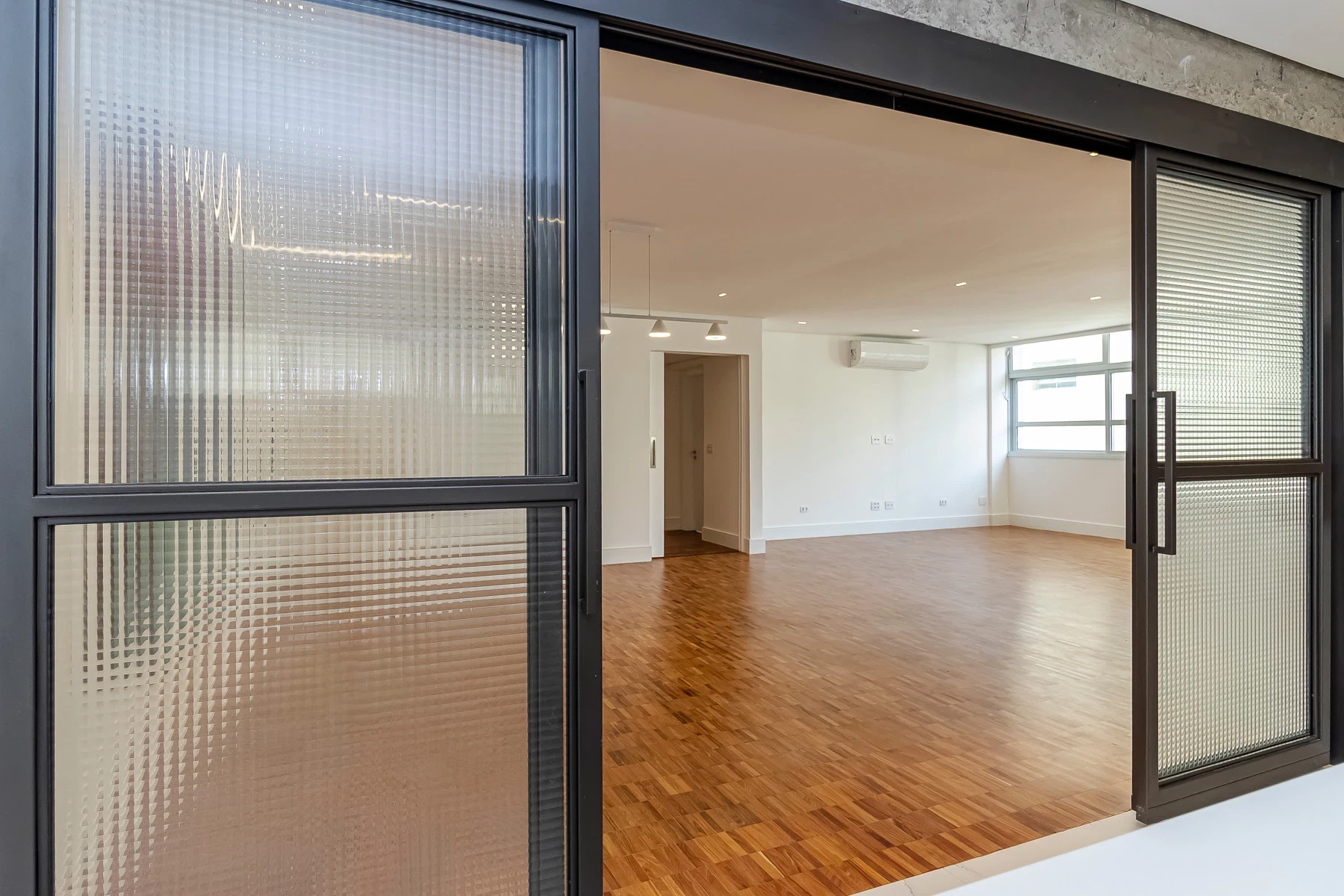 Imagem Apartamento com 3 Quartos à Venda, 213 m² em Cerqueira César - São Paulo