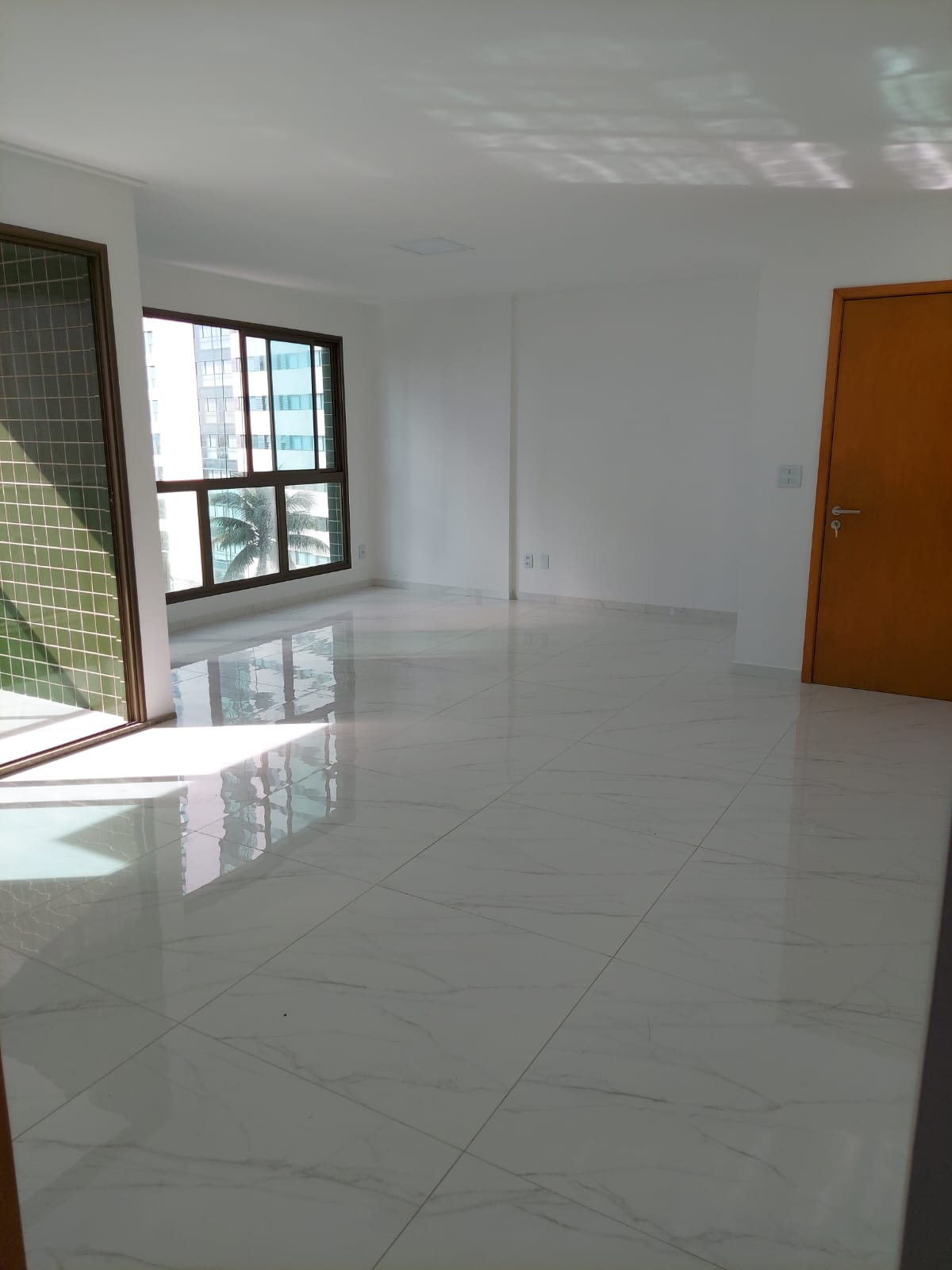 Imagem Apartamento com 4 Quartos à Venda, 126 m² em Pina - Recife